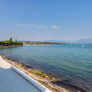 Residenza Miralago By Wonderful Italy דסנזאנו דל גארדה